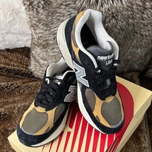 New Balance M990 BB3 Made in USA Suede Mesh Black and Brown Men’s 8